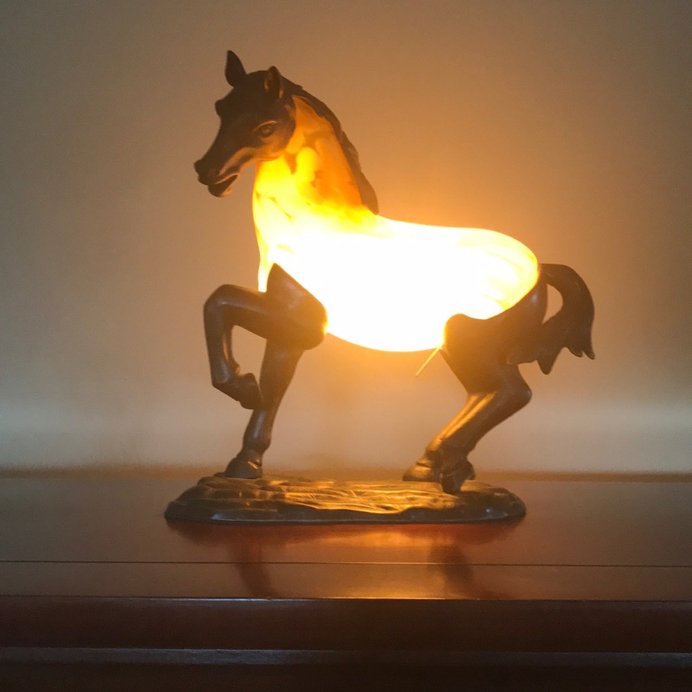 Tin Chi amber brass lamp